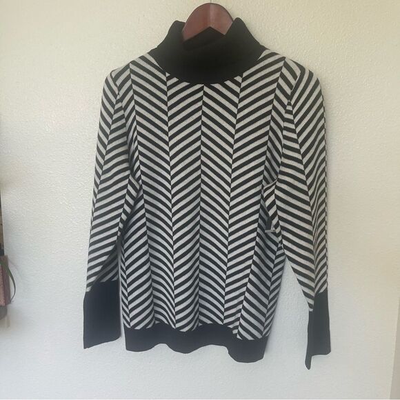 Worthington Large Chevron Black and White Striped Turtleneck Sweater - Picture 3 of 10